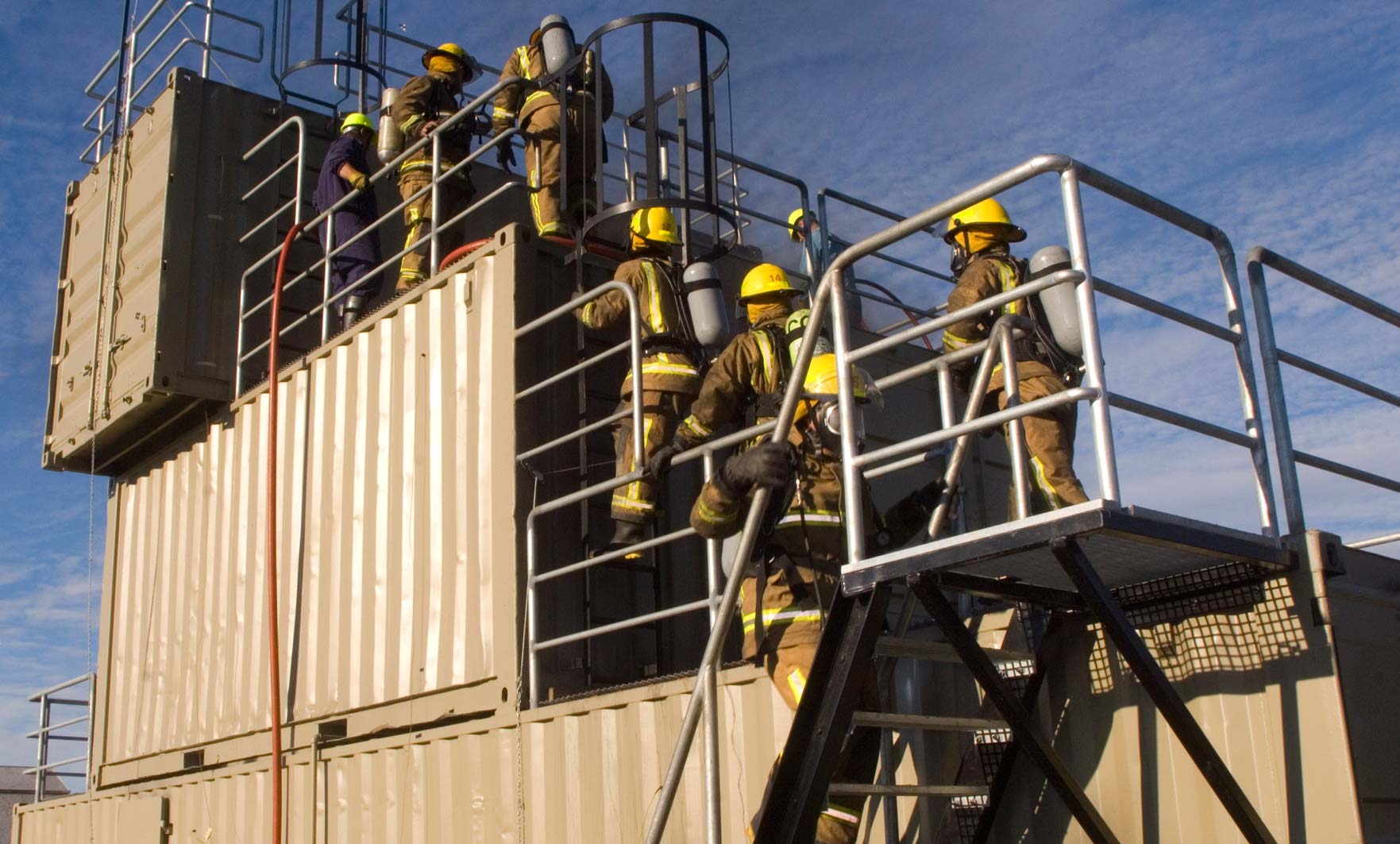 stcw advanced fire fighting